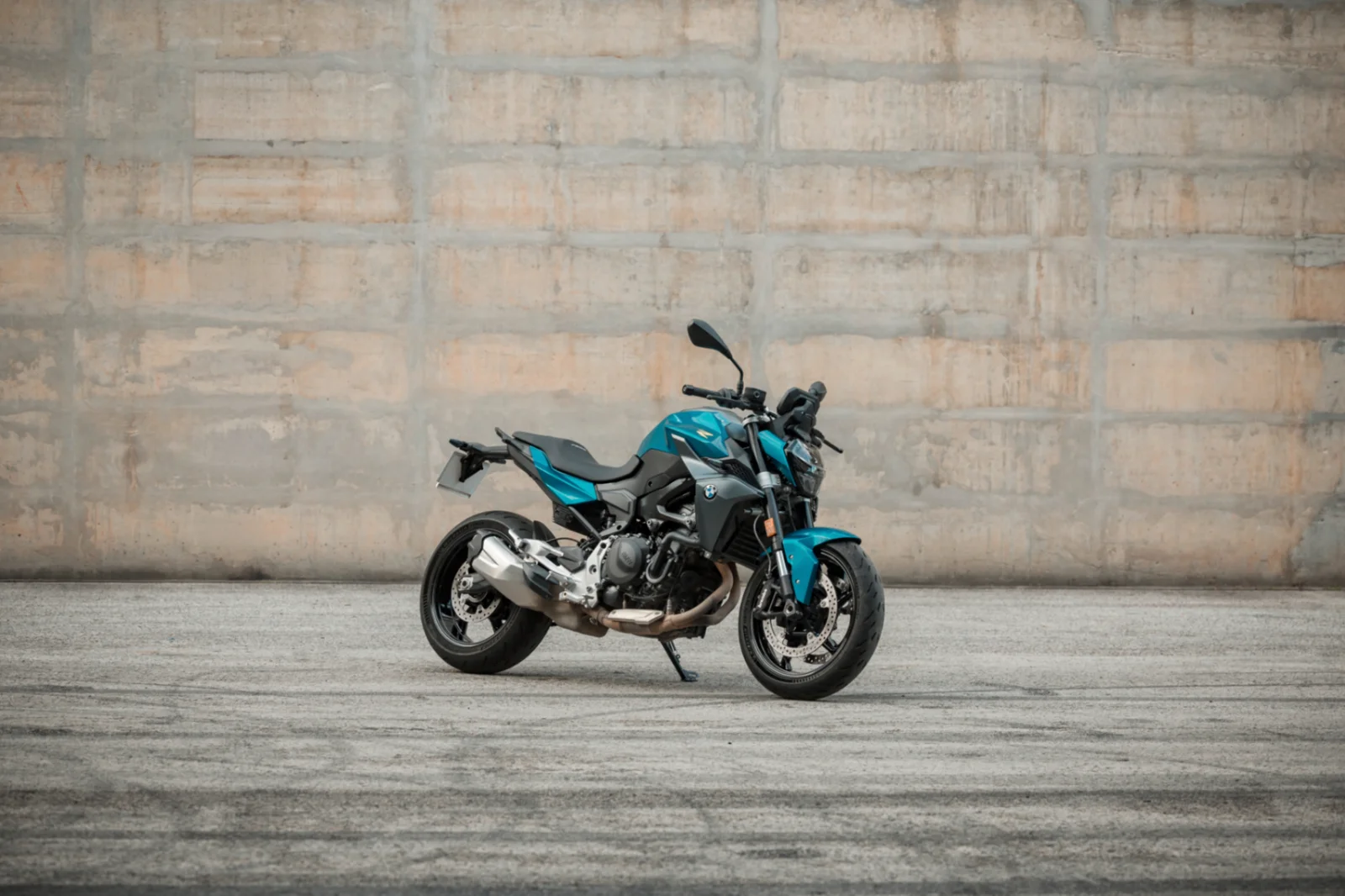 F 900 R