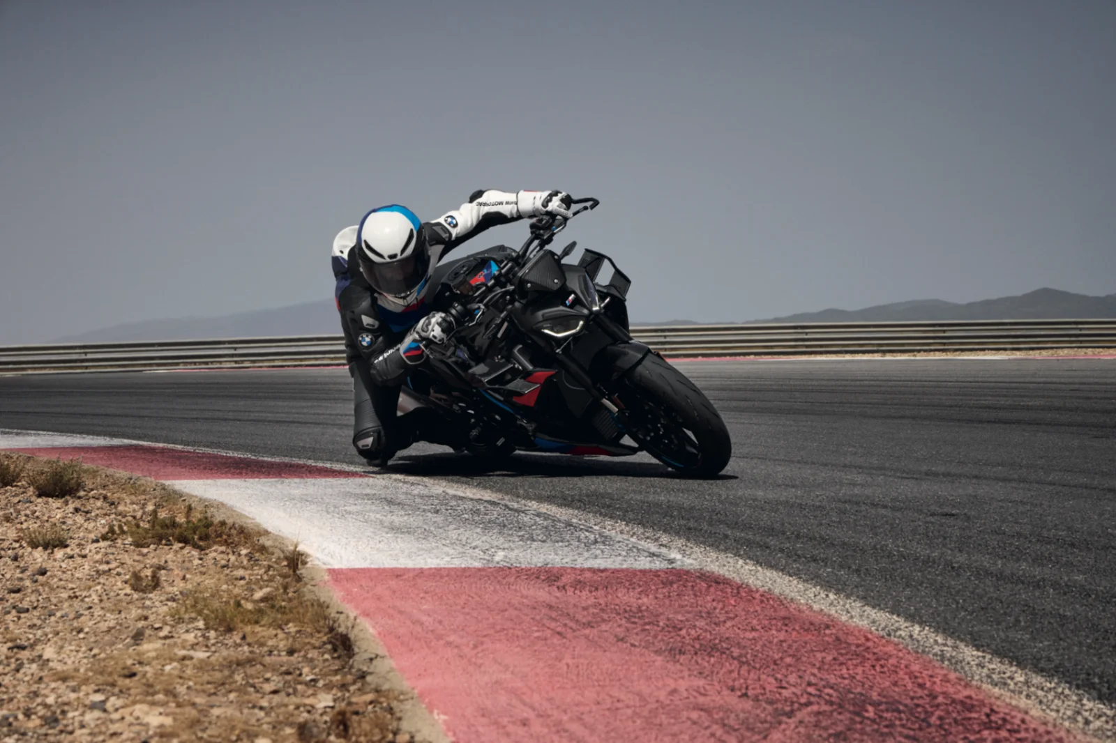 M 1000 R — foto 1