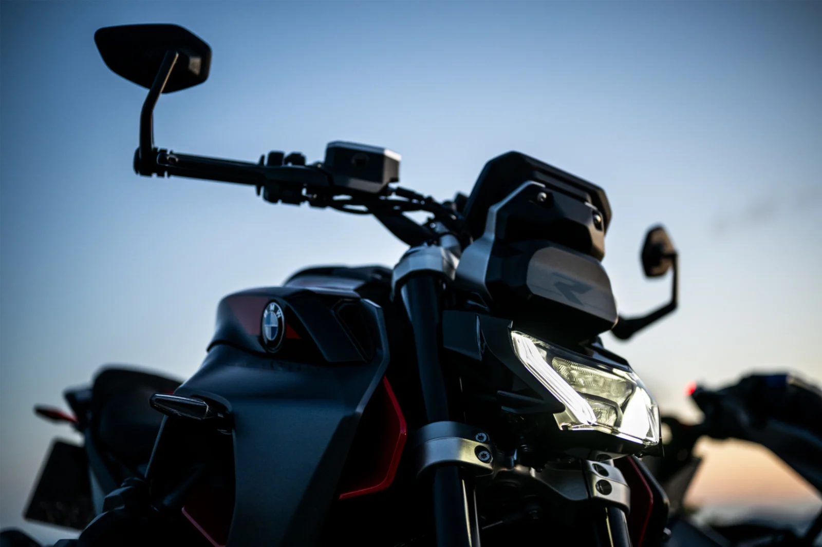 R 1300 R — foto 14