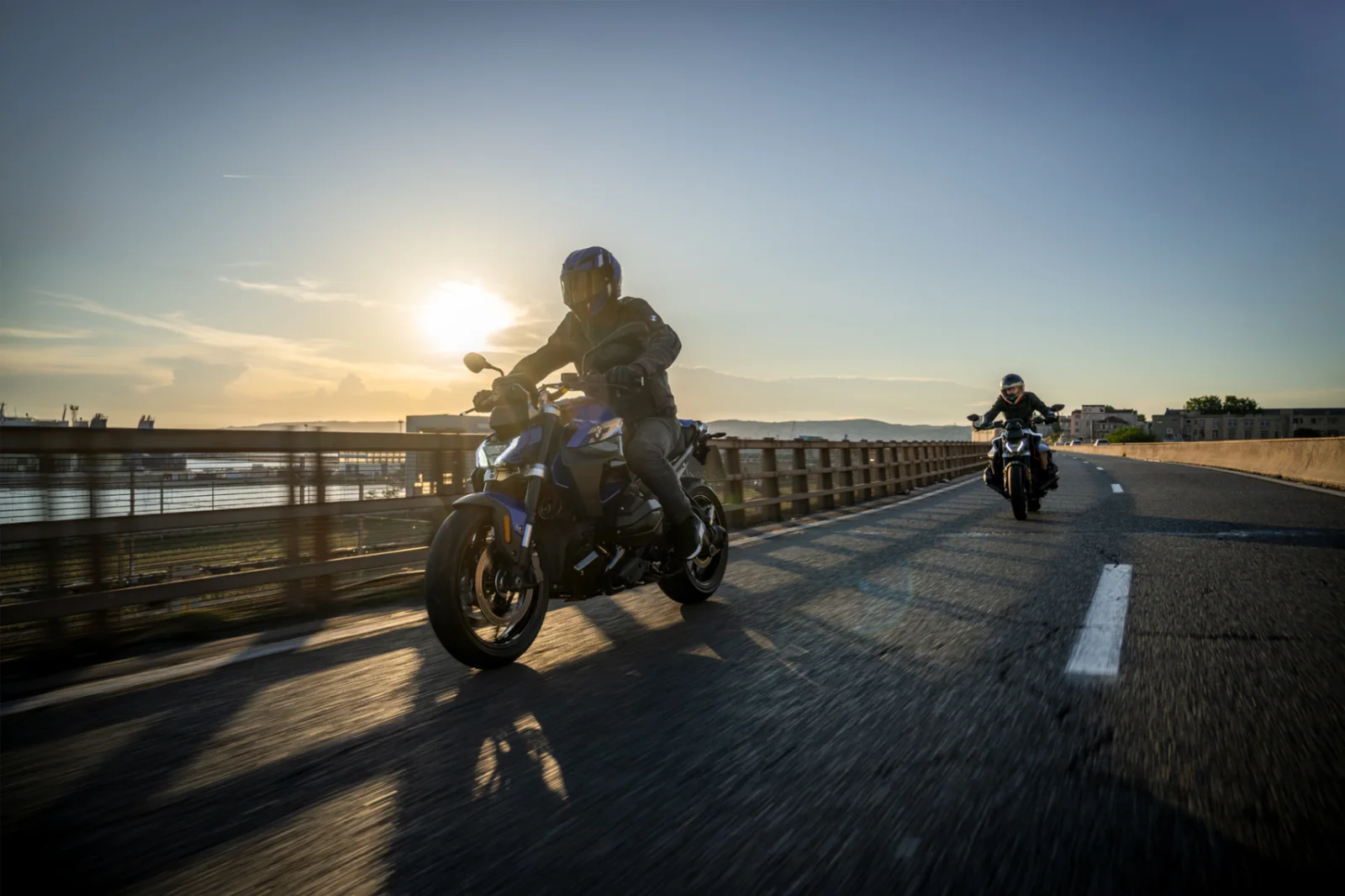 R 1300 R — foto 21