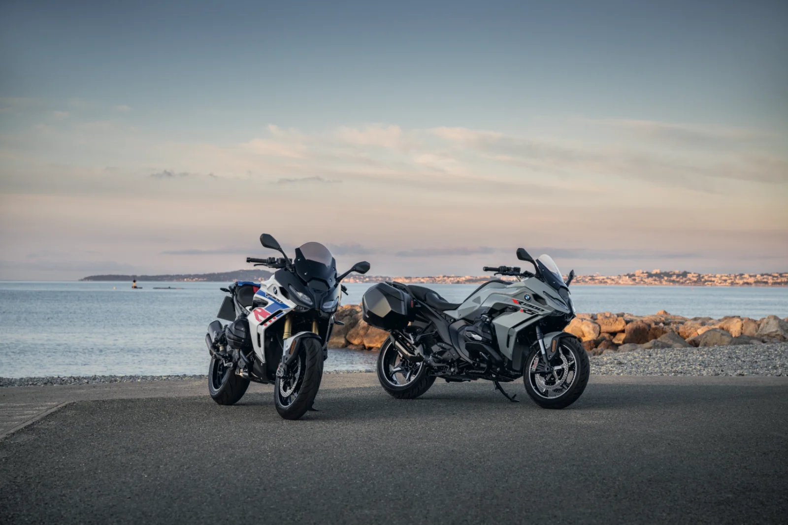 R 1300 RS